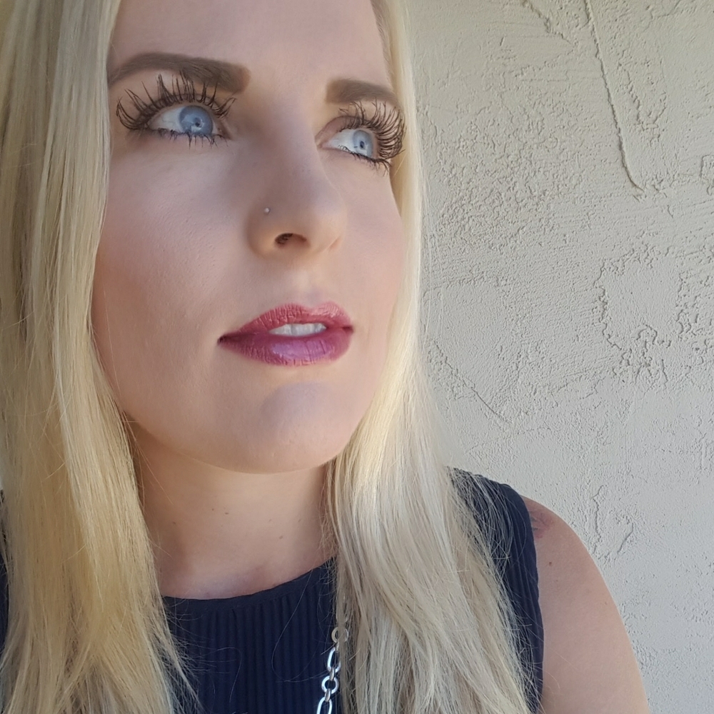 Meet your Posher, Amanda
